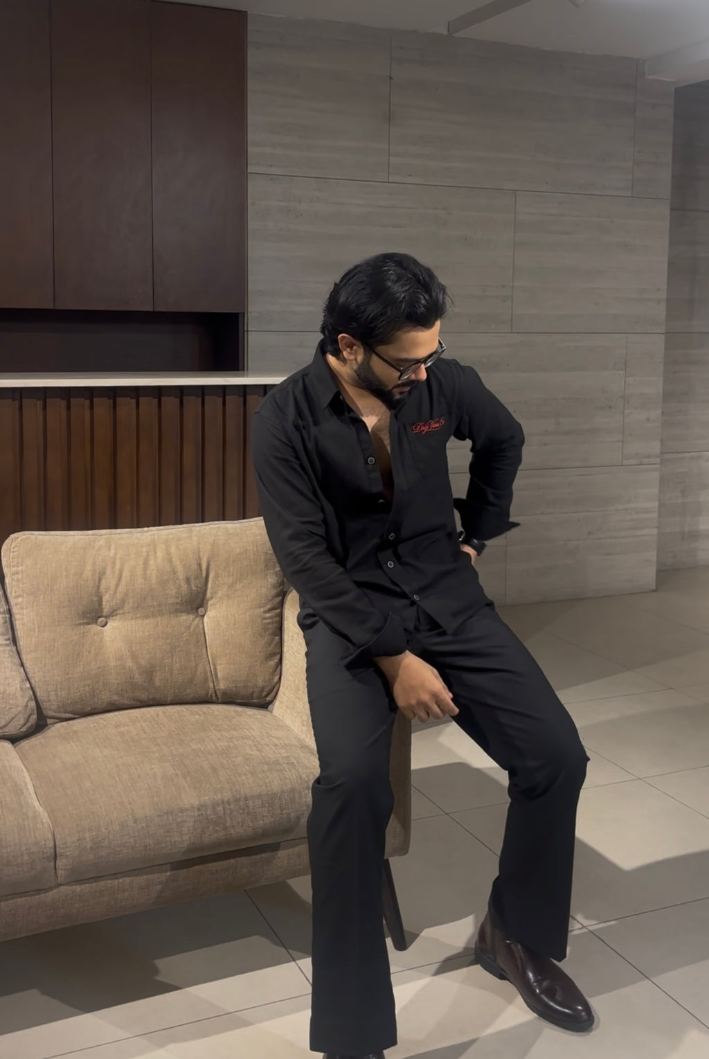 Round Pocket Linen Shirt